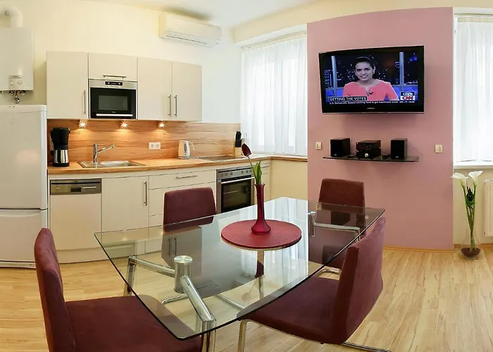 - Cav Hotel