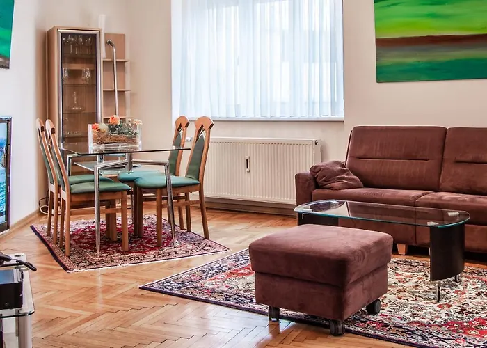 - Cav Hotel