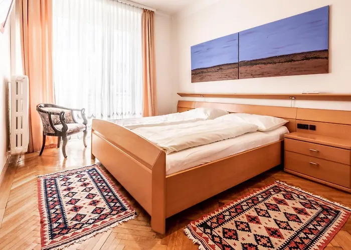 Hotel - Cav 4*